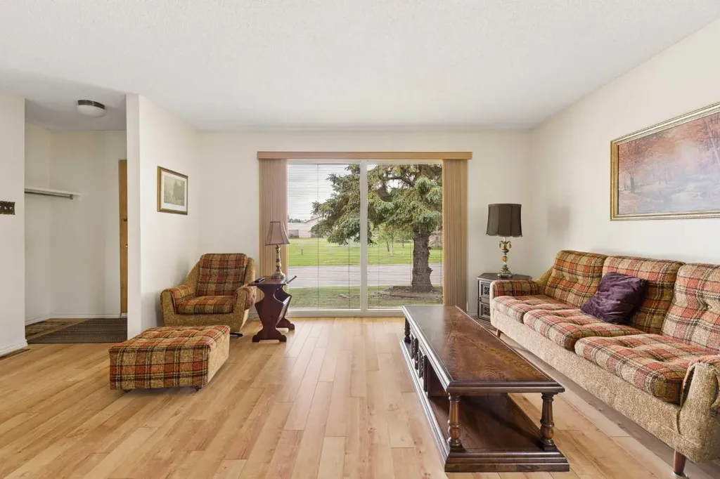 604 Foritana Road SE Calgary AB T2A2B8