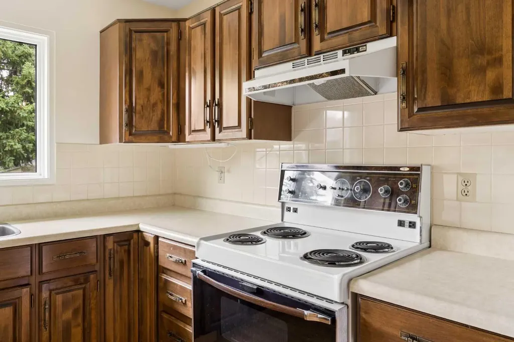 604 Foritana Road SE Calgary AB T2A2B8