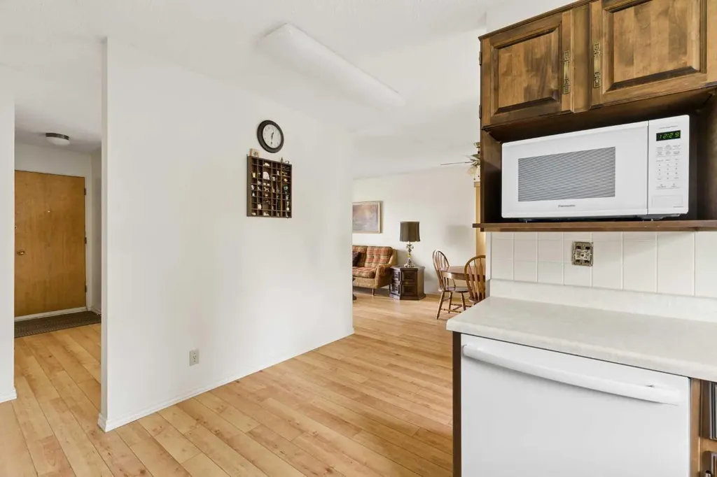604 Foritana Road SE Calgary AB T2A2B8