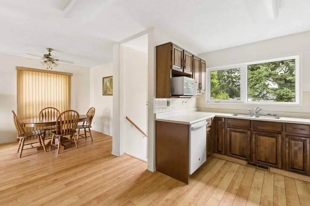 604 Foritana Road SE Calgary AB T2A2B8