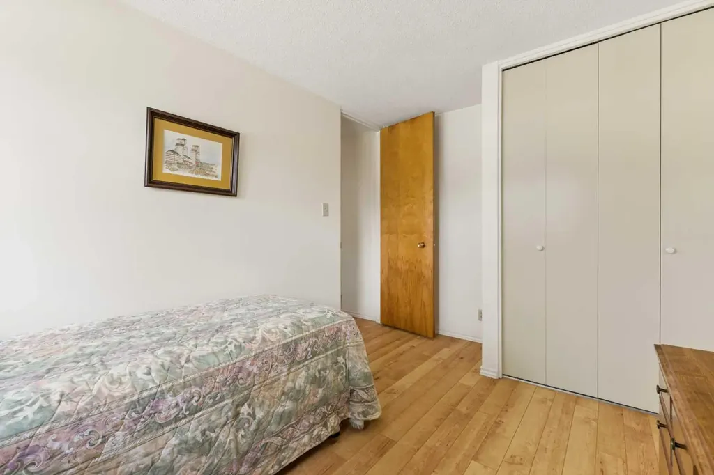 604 Foritana Road SE Calgary AB T2A2B8