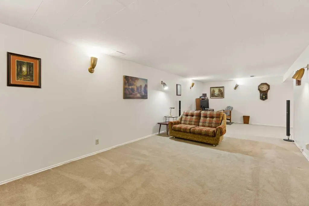 604 Foritana Road SE Calgary AB T2A2B8