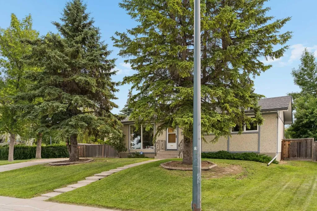 604 Foritana Road SE Calgary AB T2A2B8