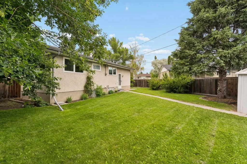 604 Foritana Road SE Calgary AB T2A2B8