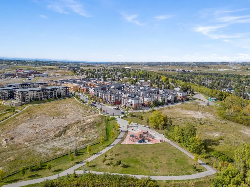 171 Greenbriar Place NW Calgary AB T3B 6J3