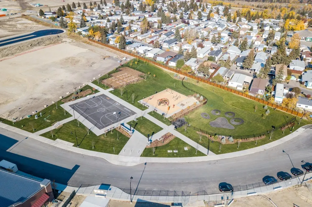 171 Greenbriar Place NW Calgary AB T3B 6J3