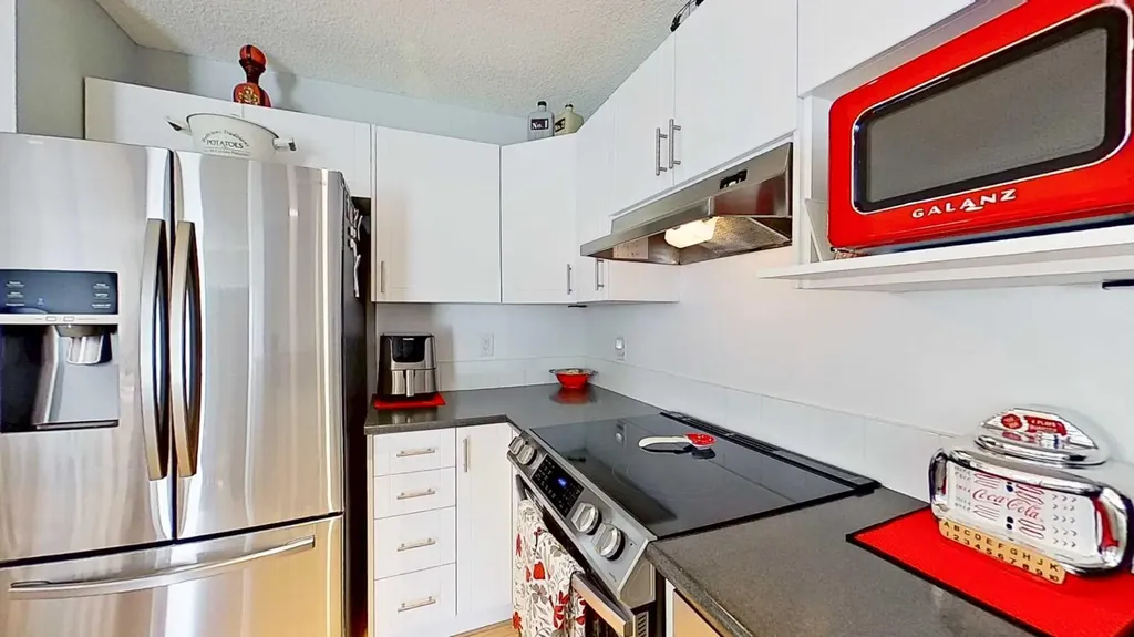 7 Bridlecrest Boulevard SW Calgary AB T2Y 4X9