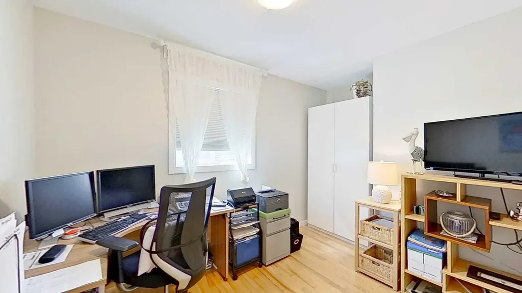 7 Bridlecrest Boulevard SW Calgary AB T2Y 4X9