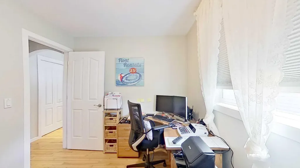 7 Bridlecrest Boulevard SW Calgary AB T2Y 4X9