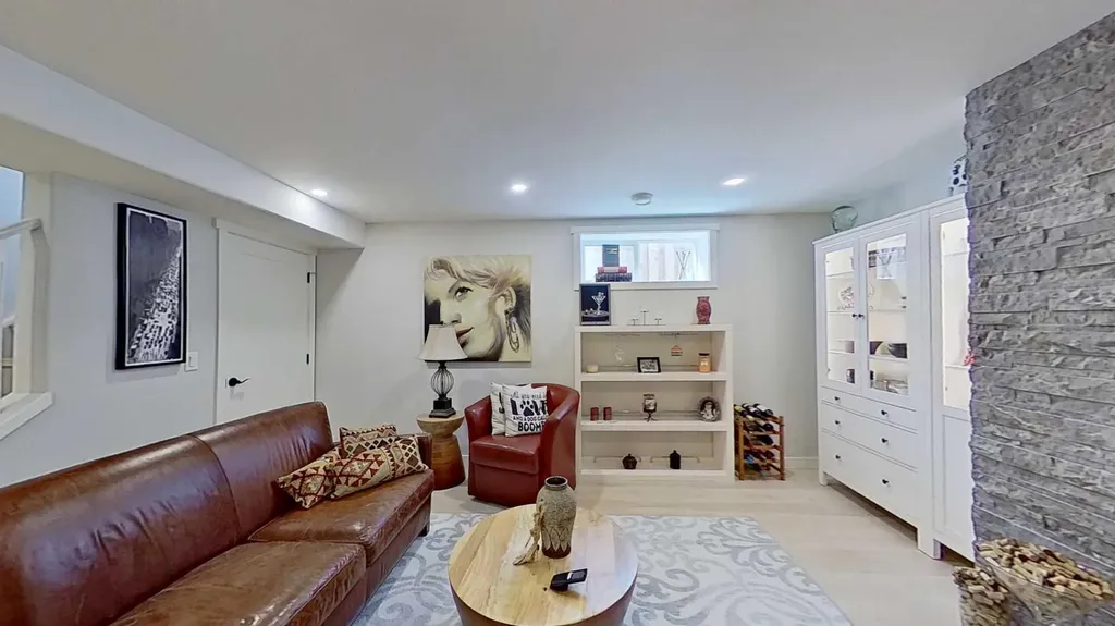 7 Bridlecrest Boulevard SW Calgary AB T2Y 4X9