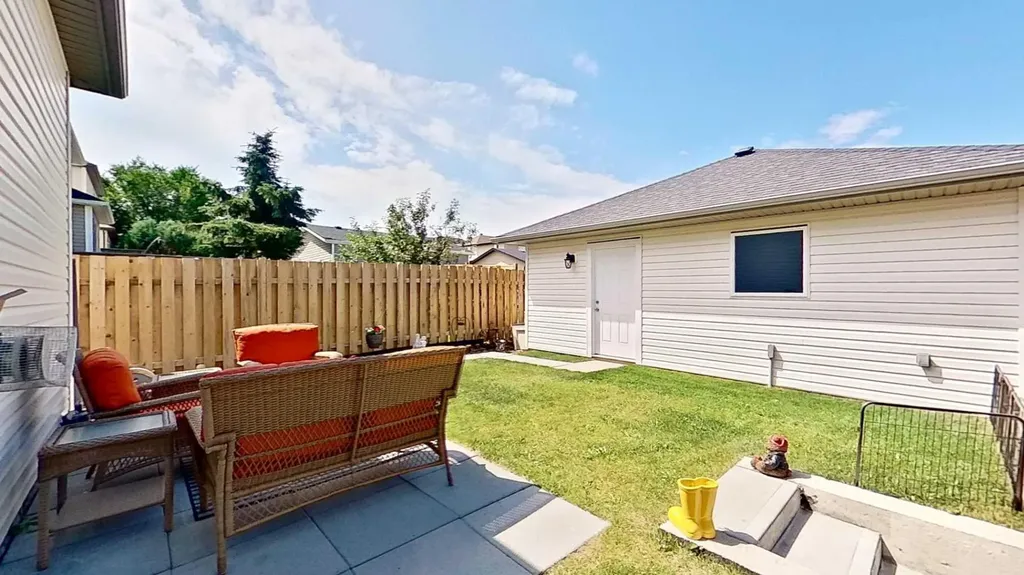 7 Bridlecrest Boulevard SW Calgary AB T2Y 4X9