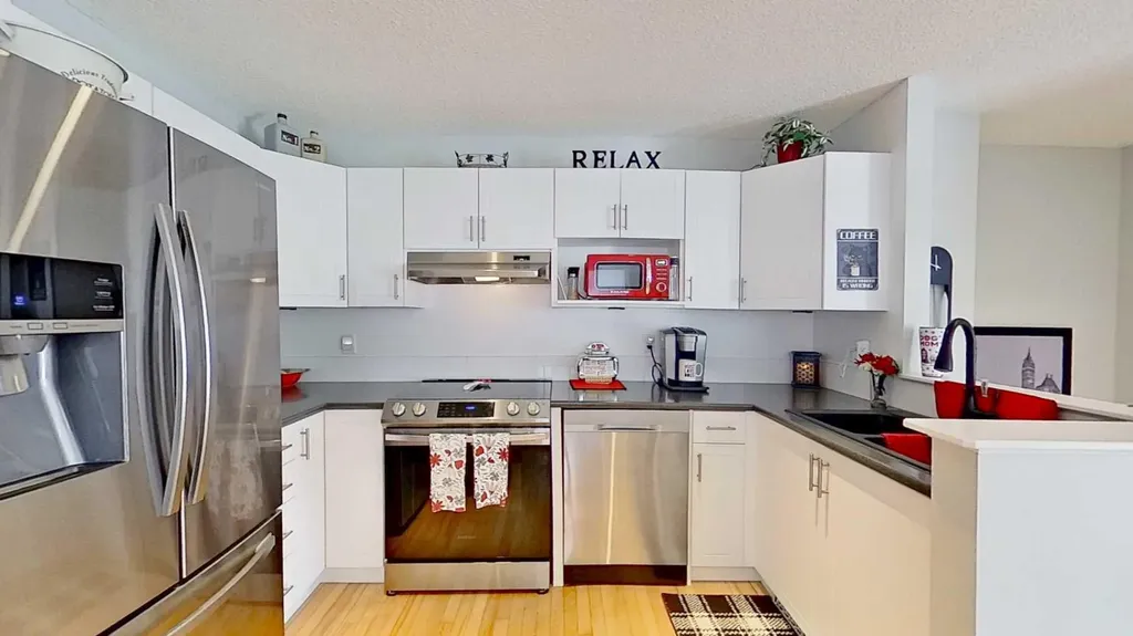 7 Bridlecrest Boulevard SW Calgary AB T2Y 4X9