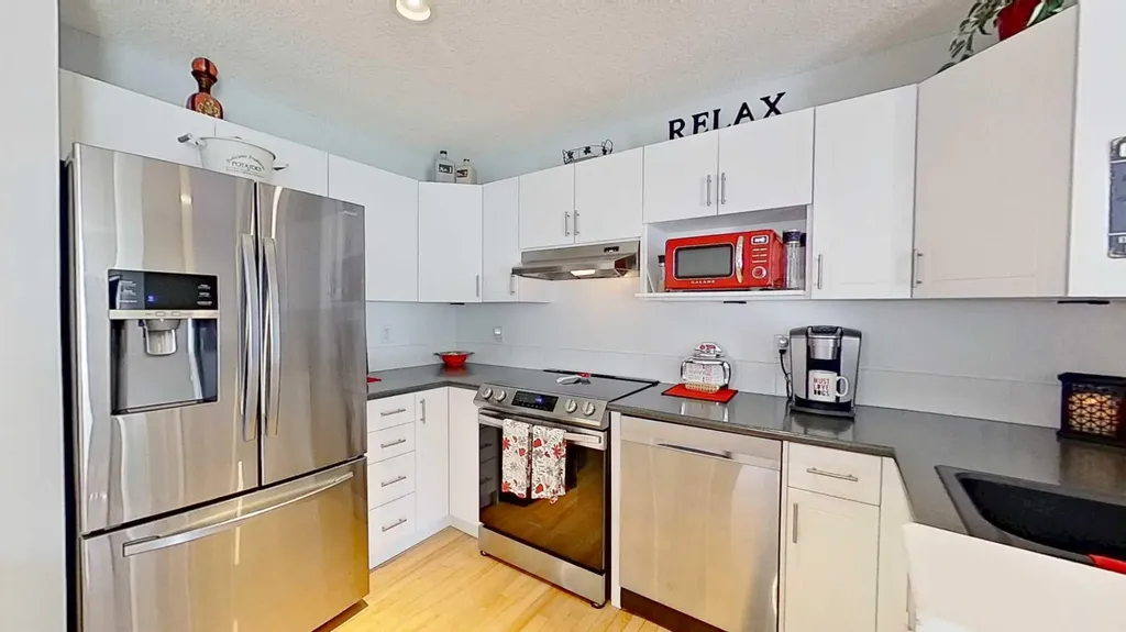 7 Bridlecrest Boulevard SW Calgary AB T2Y 4X9