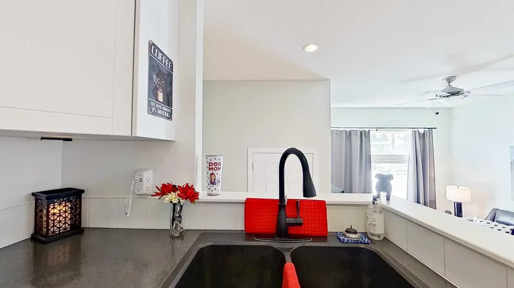 7 Bridlecrest Boulevard SW Calgary AB T2Y 4X9