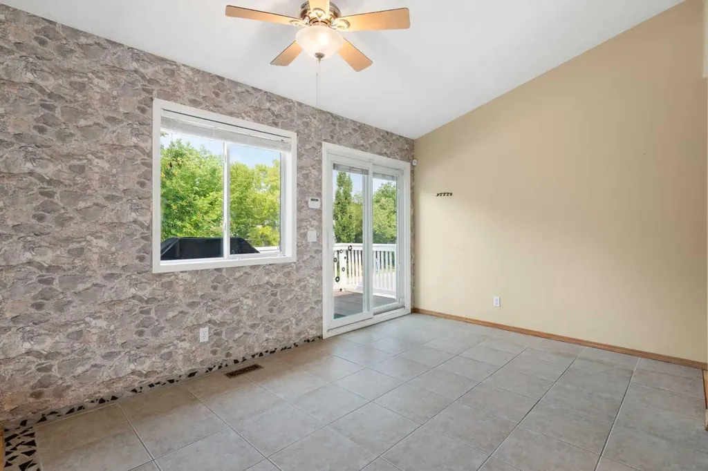38 Hidden Spring Circle NW Calgary AB T3A 5H3