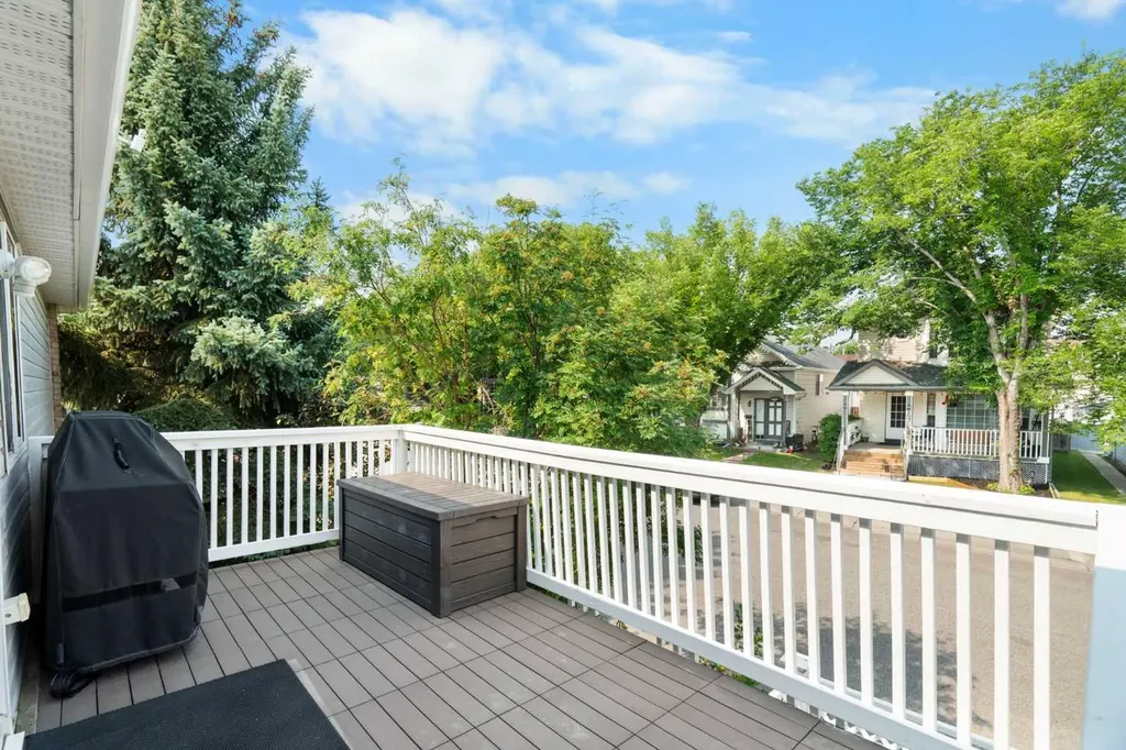 38 Hidden Spring Circle NW Calgary AB T3A 5H3