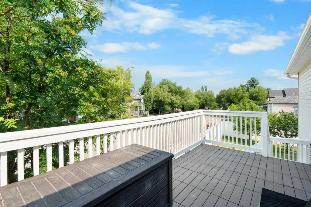 38 Hidden Spring Circle NW Calgary AB T3A 5H3