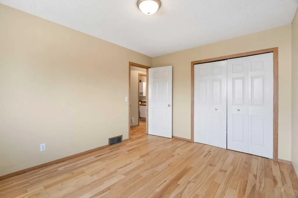 38 Hidden Spring Circle NW Calgary AB T3A 5H3