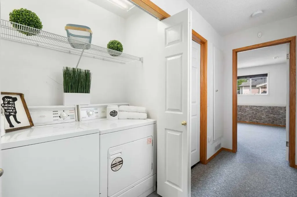 38 Hidden Spring Circle NW Calgary AB T3A 5H3