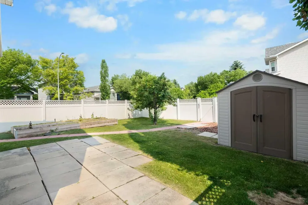 38 Hidden Spring Circle NW Calgary AB T3A 5H3
