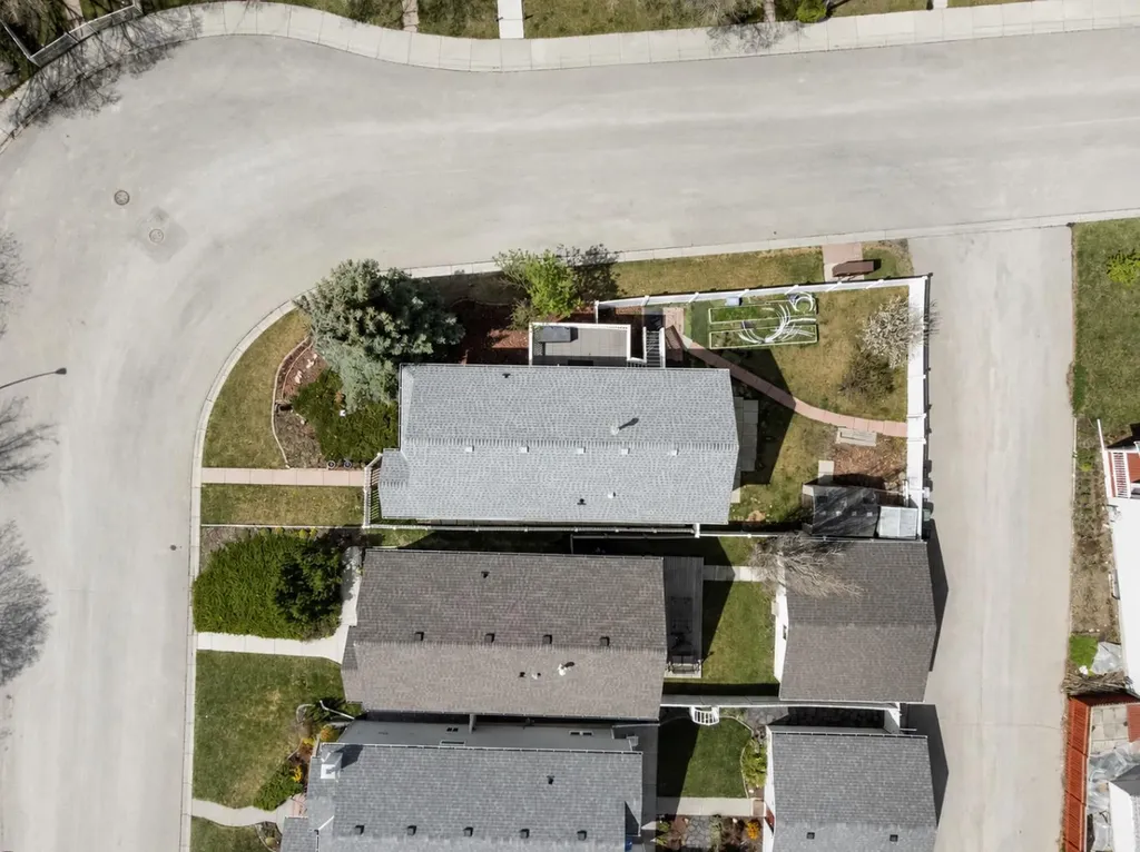 38 Hidden Spring Circle NW Calgary AB T3A 5H3