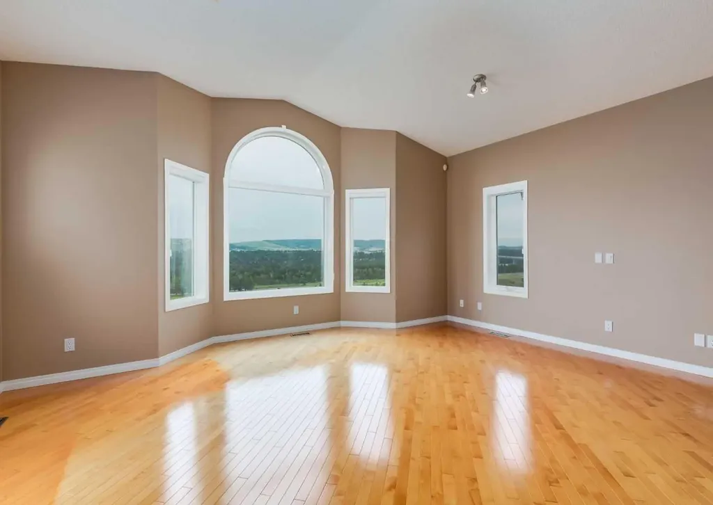 115 Scimitar Heath NW Calgary AB T3L 2E1