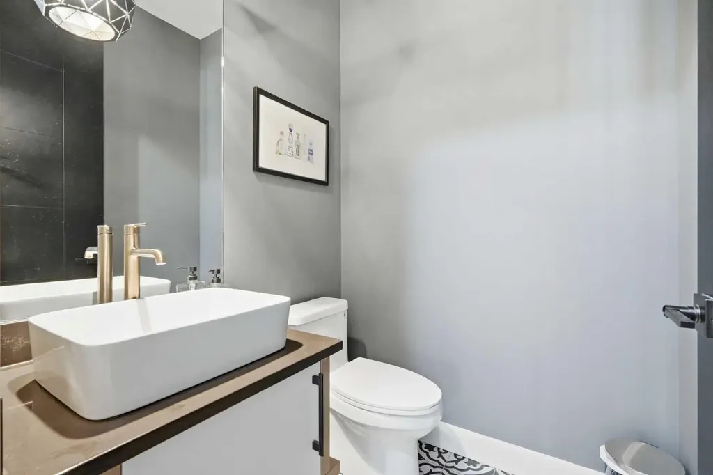 3250 18 Street SW Calgary AB T2T 6S5