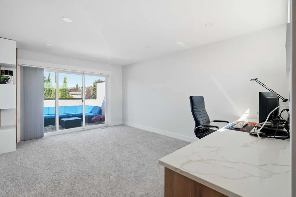 3250 18 Street SW Calgary AB T2T 6S5