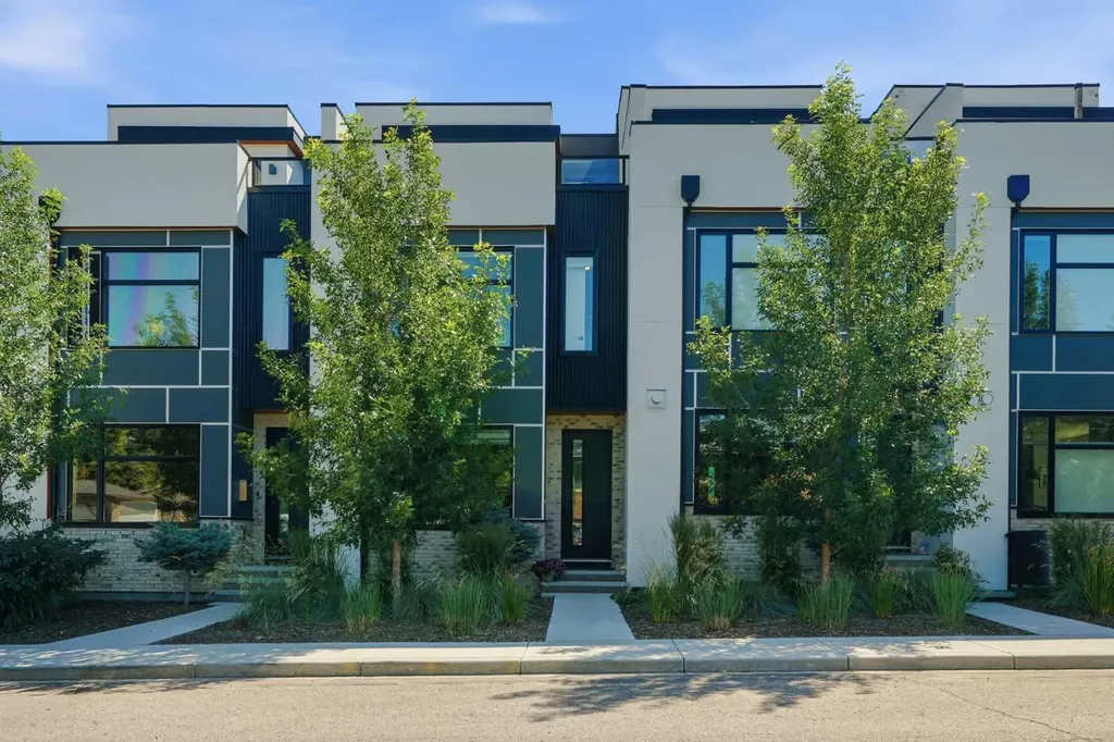 3250 18 Street SW Calgary AB T2T 6S5