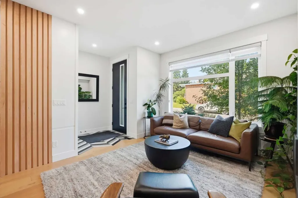 3250 18 Street SW Calgary AB T2T 6S5