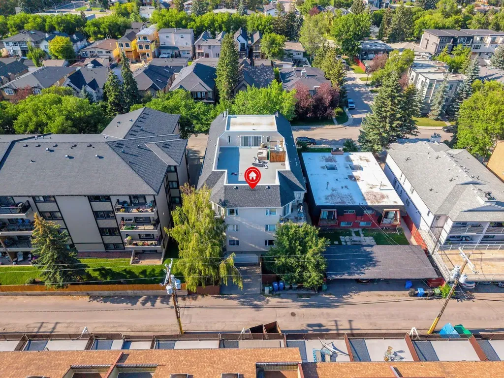 705 56 Avenue SW Calgary AB T2V 0G9