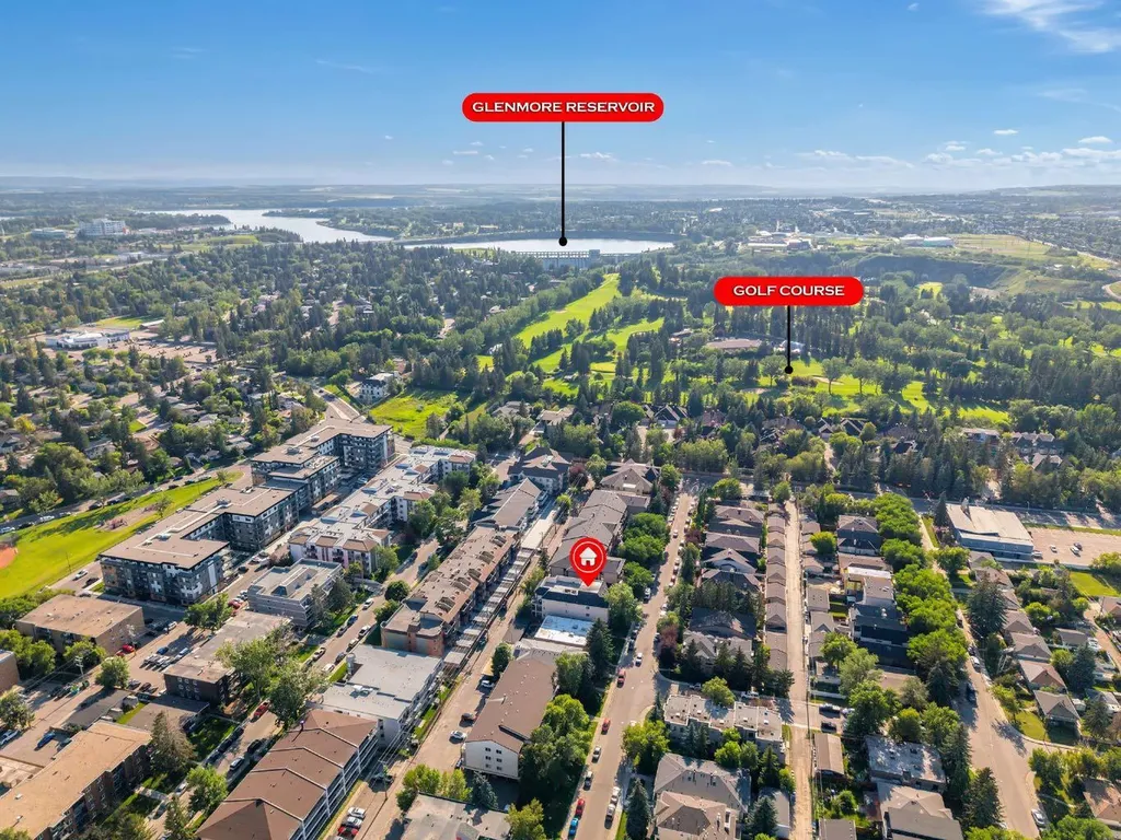 705 56 Avenue SW Calgary AB T2V 0G9