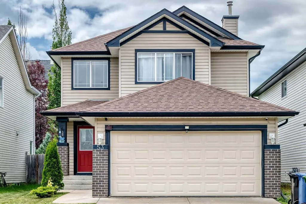 53 Everhollow Park SW Calgary AB T2Y4R3