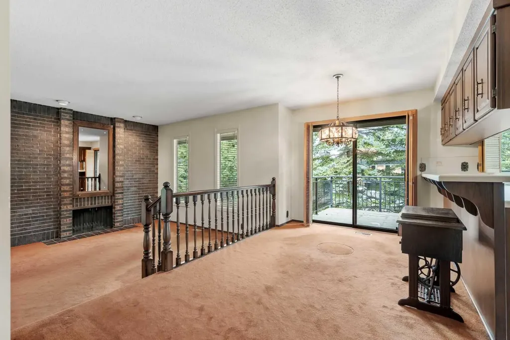 1901 Varsity Estates Drive NW Calgary AB T3B 4T7