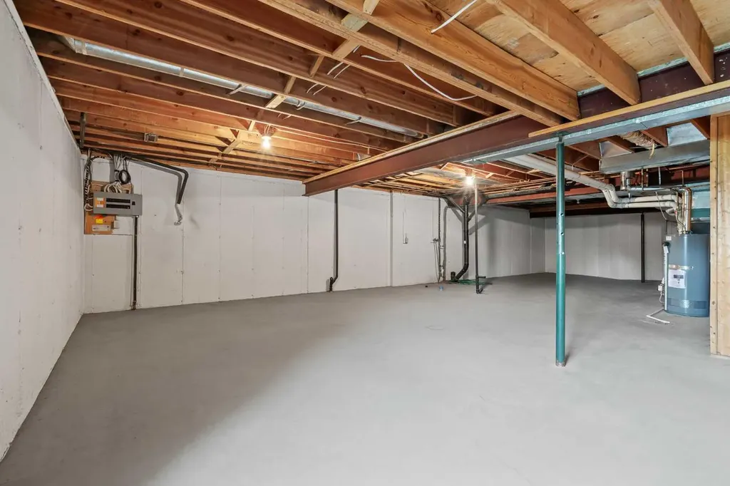 1901 Varsity Estates Drive NW Calgary AB T3B 4T7