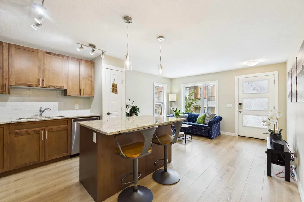 220 Livingston Common NE Calgary AB T3P 1K1