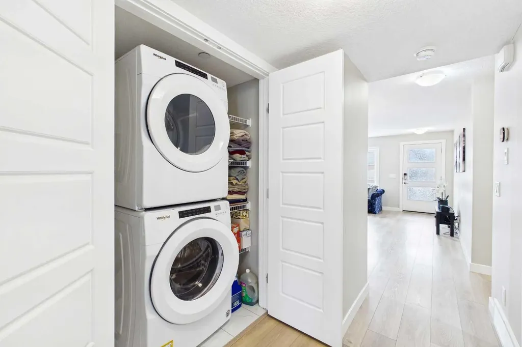 220 Livingston Common NE Calgary AB T3P 1K1