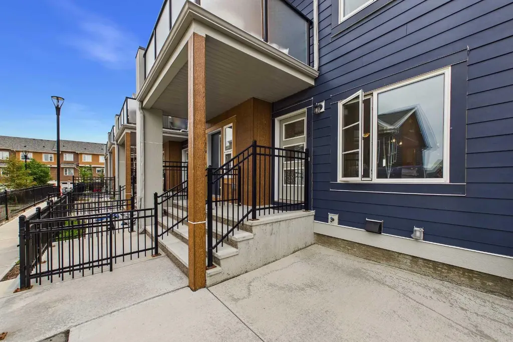 220 Livingston Common NE Calgary AB T3P 1K1