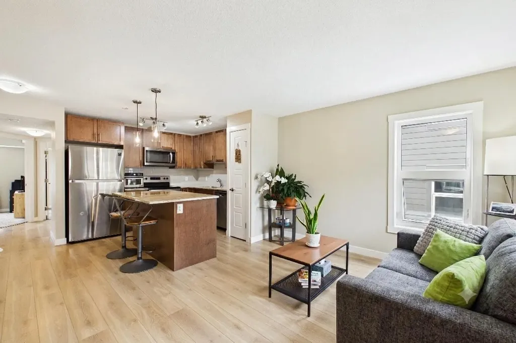 220 Livingston Common NE Calgary AB T3P 1K1
