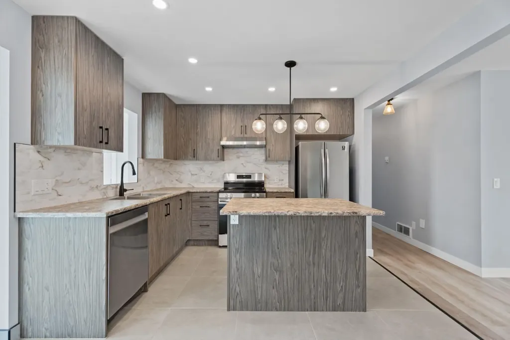 9408 5 Street SE Calgary AB T2J 1K5