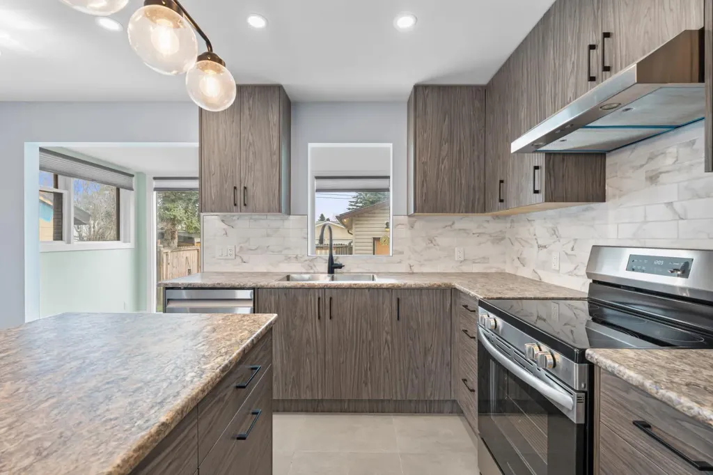 9408 5 Street SE Calgary AB T2J 1K5