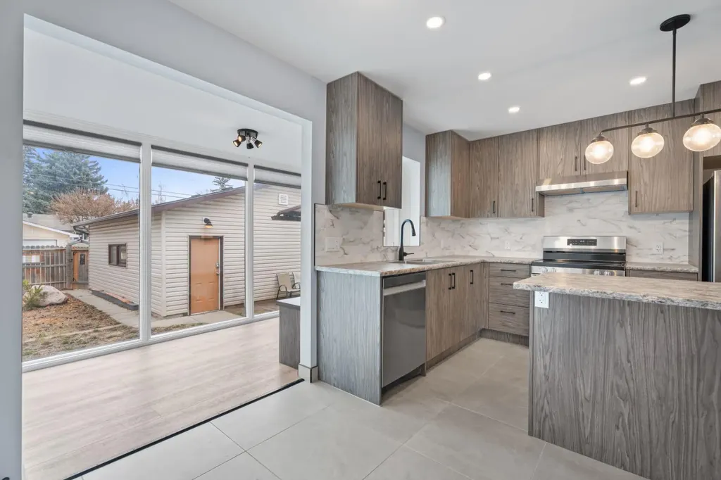 9408 5 Street SE Calgary AB T2J 1K5