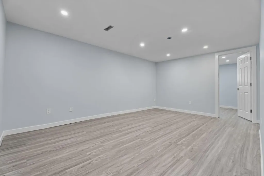 9408 5 Street SE Calgary AB T2J 1K5