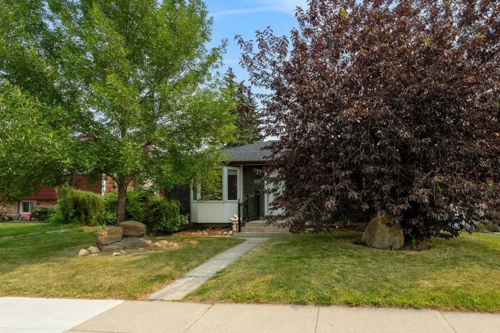 9408 5 Street SE Calgary AB T2J 1K5