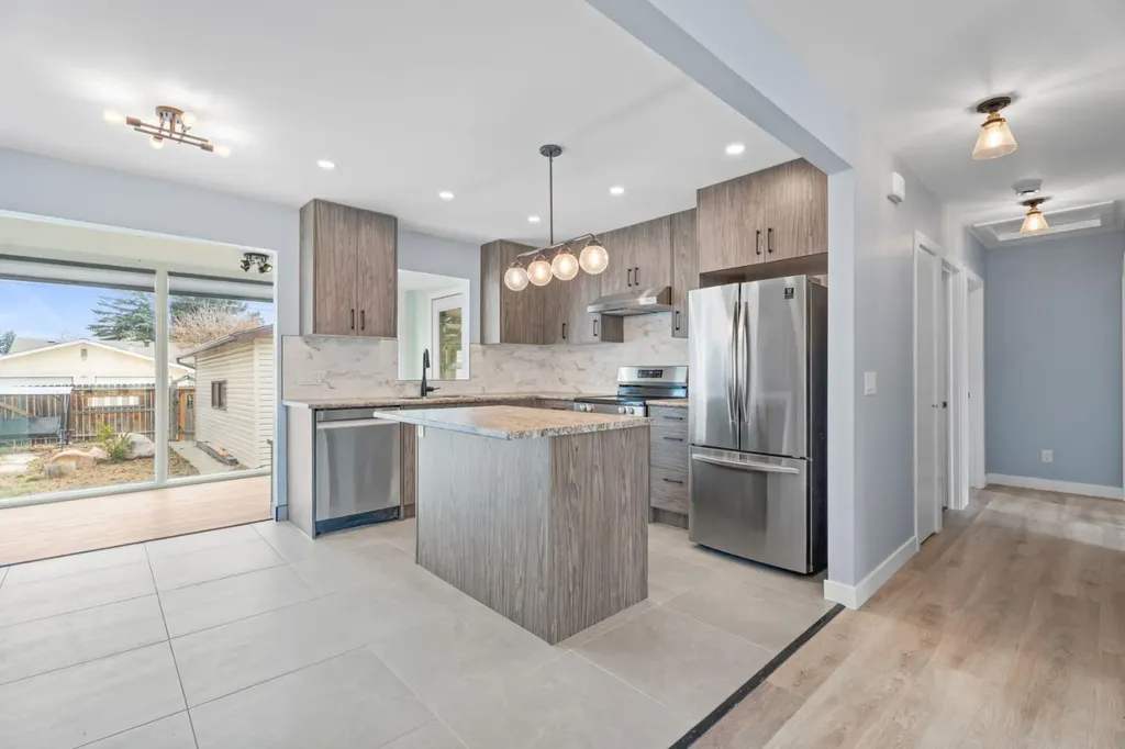 9408 5 Street SE Calgary AB T2J 1K5