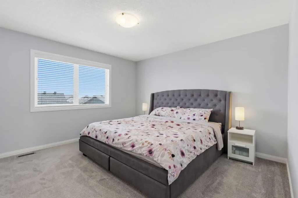 283 Nolanhurst Crescent NW Calgary AB T3R 0Z6