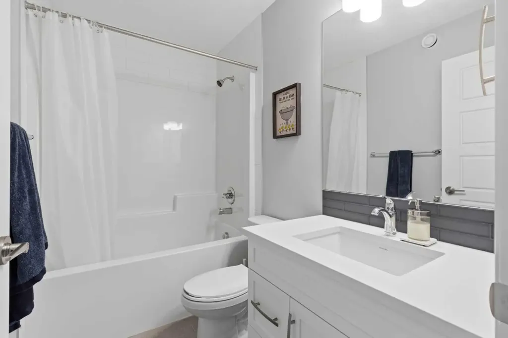 283 Nolanhurst Crescent NW Calgary AB T3R 0Z6