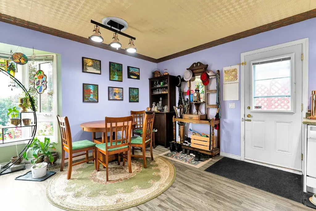 3722 Dover Ridge Drive SE Calgary AB T2B2C8