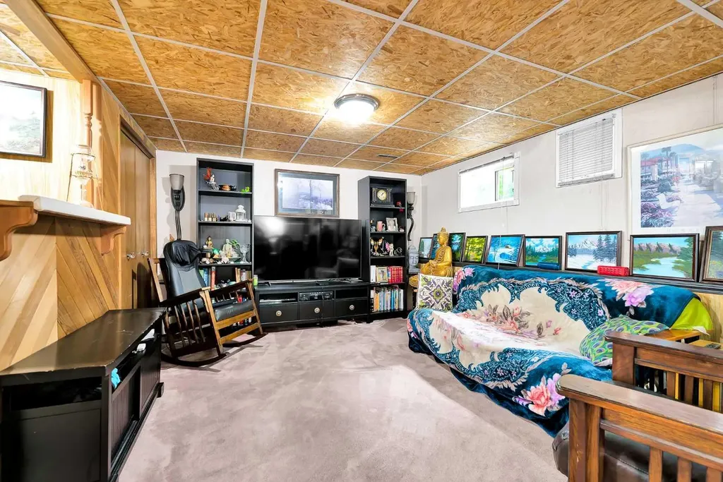 3722 Dover Ridge Drive SE Calgary AB T2B2C8