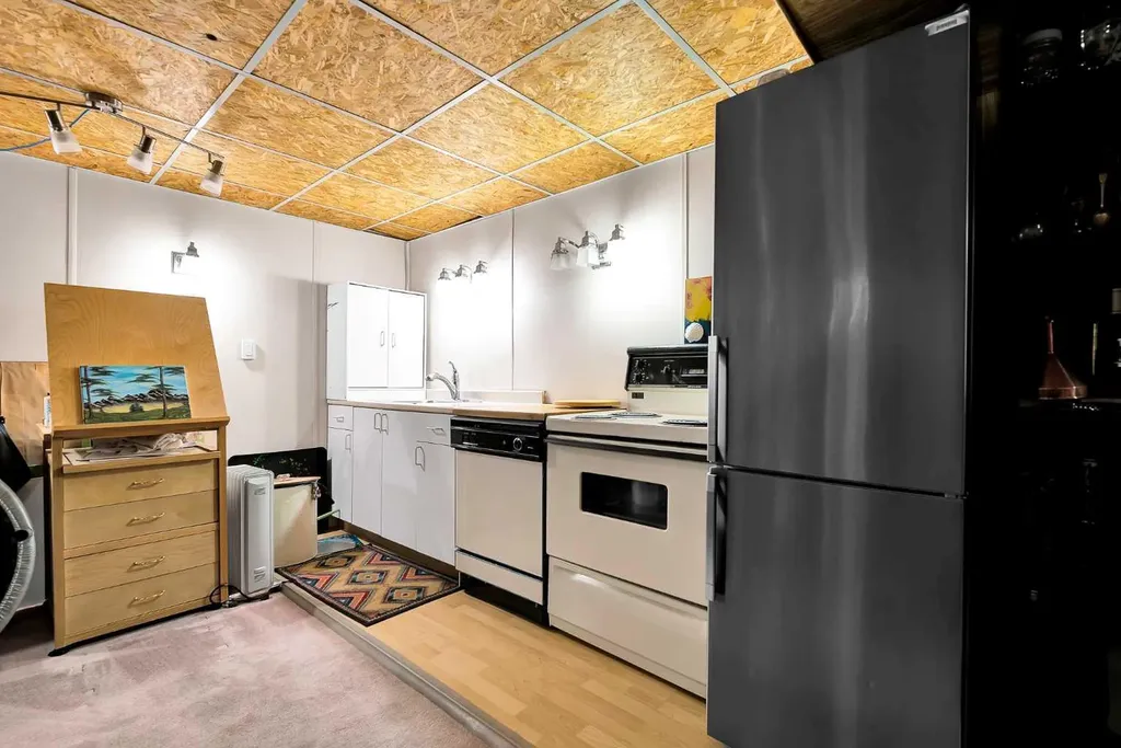 3722 Dover Ridge Drive SE Calgary AB T2B2C8